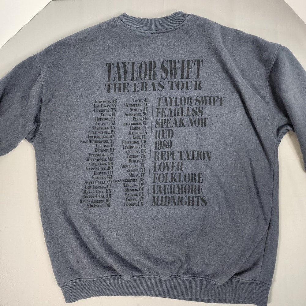 Taylor‎ Swift The Eras Tour Sweatshirt Unisex M Blue Good Tour Dates Graphic